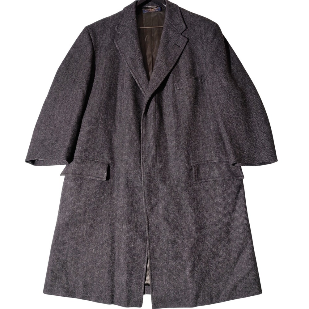 Brooks Brothers Makers Coat 45 XL (?) Herringbone Wool Single Breasted - spots